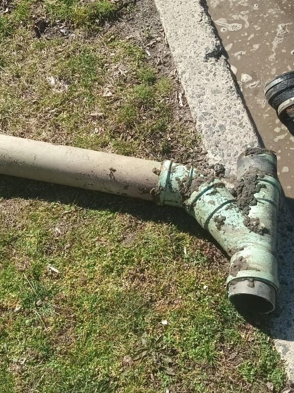 Slide of Straight Flush Plumbing