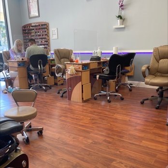 Cali Nails - Nail Salons Near Me - Saint Augustine, Florida