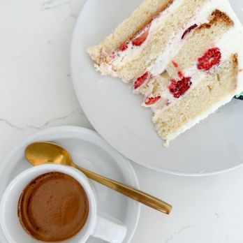Lilac Montecito - Their berry cake is good. - Modern European Near Me - Montecito, California