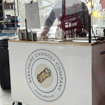 Balderdash Cellars - Cannoli pop up so good - Wineries Near Me - Richmond, Massachusetts