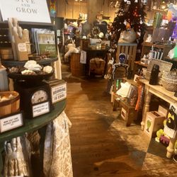 Cracker Barrel Old Country Store