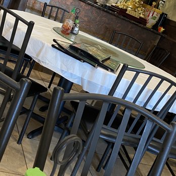 Lucky Dragon 龍圖飯店 - Dirty menus touched by everyone who comes in and never cleaned. - Cantonese Near Me - Houston, Texas