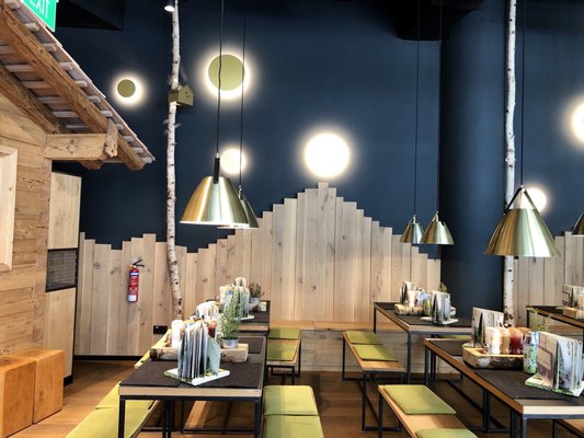SERVUS German Burger Grill | VIVOCITY by null