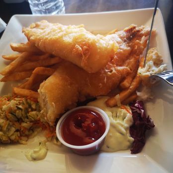 Snug Harbour - Fish and chips - Seafood Near Me - Mississauga, Ontario