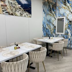 Pozi's Greek House