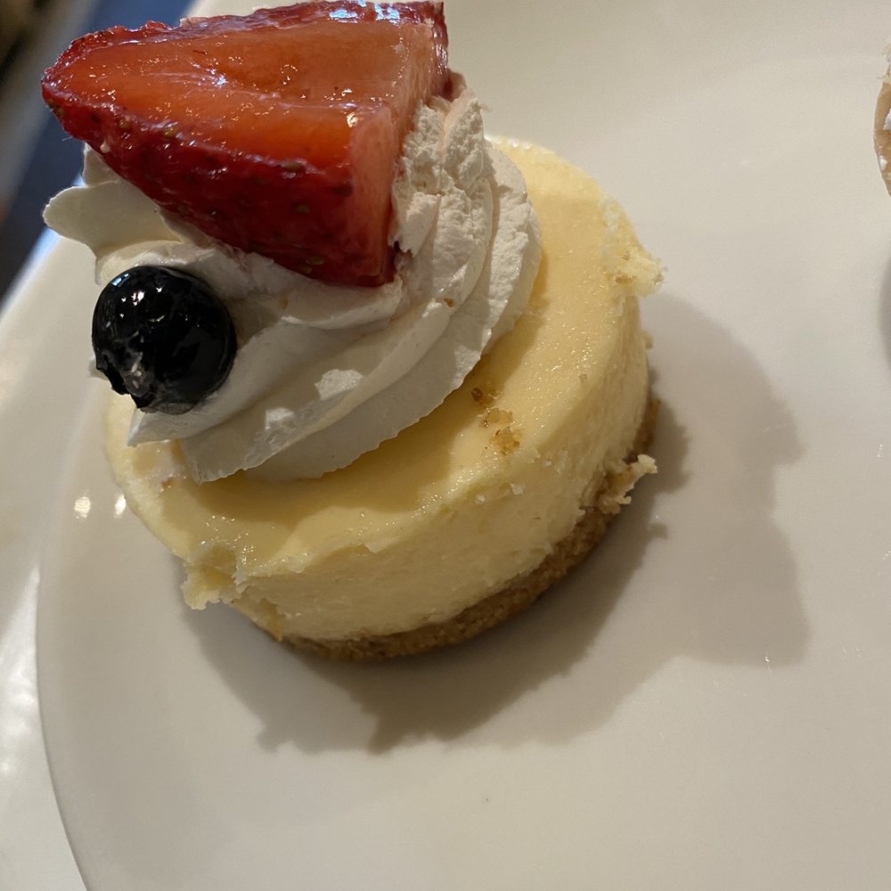 la Madeleine - Mini Berries & Cream Individual Cheesecake - not overly sweet. Very good - Breakfast & Brunch Near Me - Spring, Texas la Madeleine - Mini Berries & Cream Individual Cheesecake - not overly sweet. Very good - Breakfast & Brunch Near Me - Spring, Texas