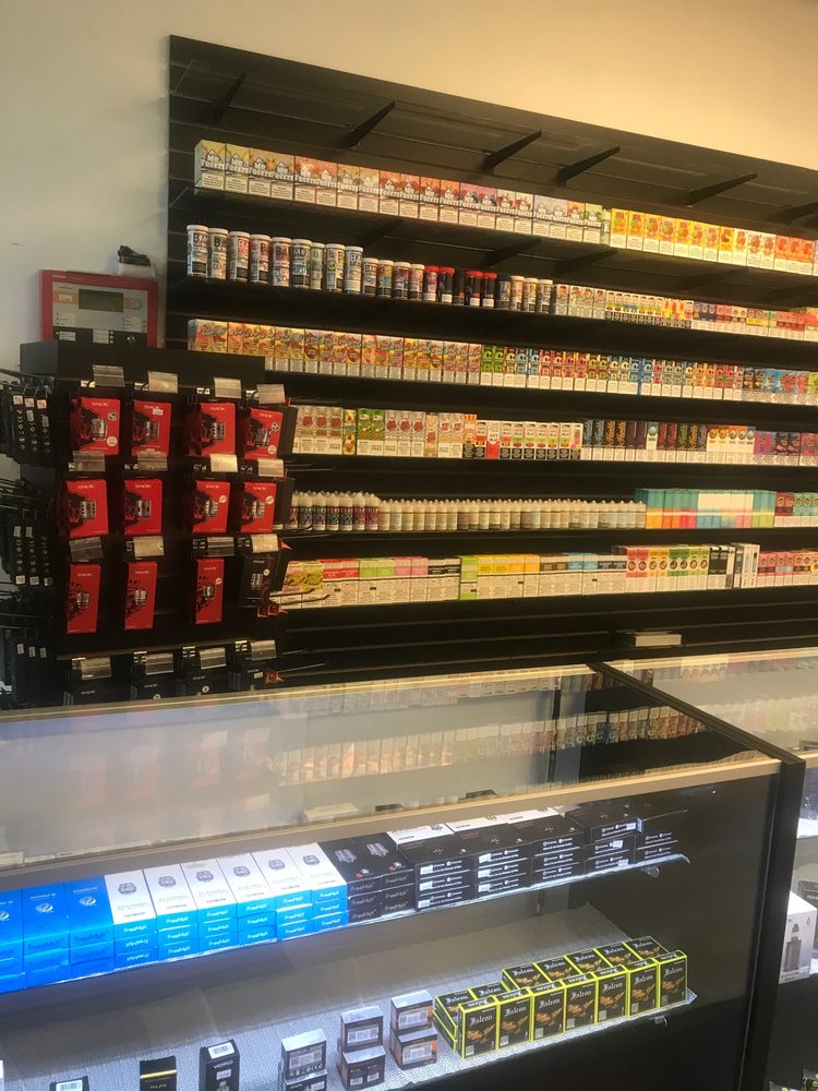 O2 SMOKE & VAPE Updated September 2024 30 Photos 3018 Champion Dr