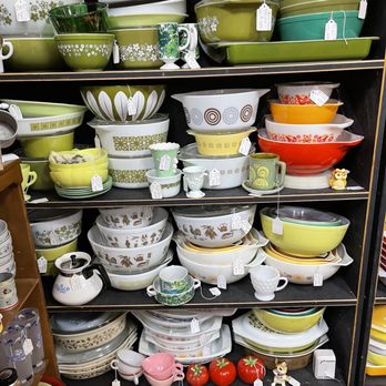 Antique Trove - Antiques Near Me - Roseville, California