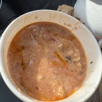 Spud Point Crab Company - Half red half new england clam chowder - Seafood Near Me - Bodega Bay, California