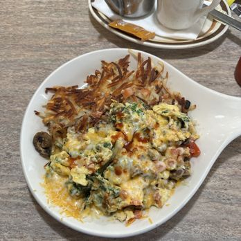 Cafe 101 - Healthy Skillet - American Near Me - Coalinga, California Cafe 101 - Healthy Skillet - American Near Me - Coalinga, California