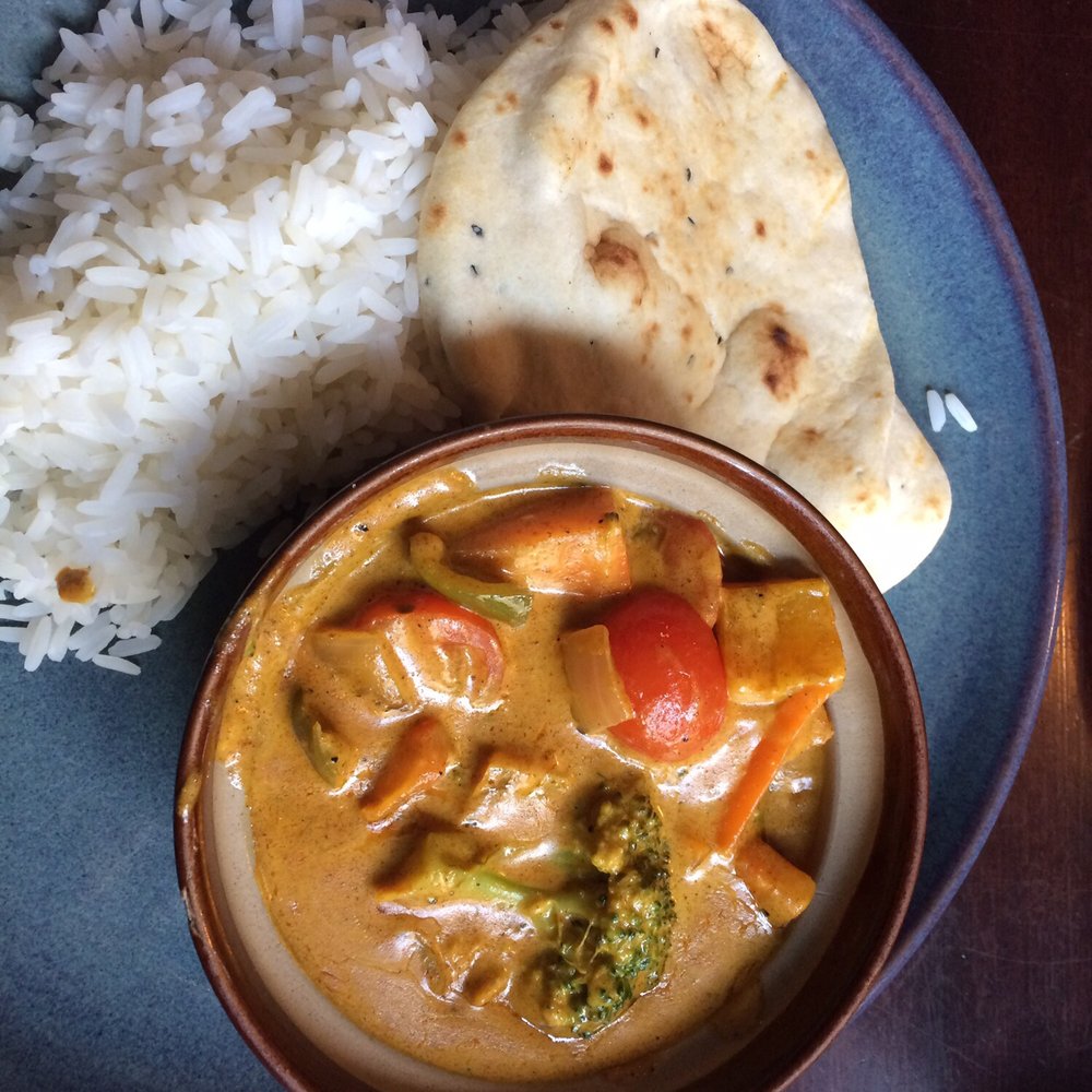 Red Lion Hotel - Veggie curry - Pubs Near Me - Forres, MRY Red Lion Hotel - Veggie curry - Pubs Near Me - Forres, MRY