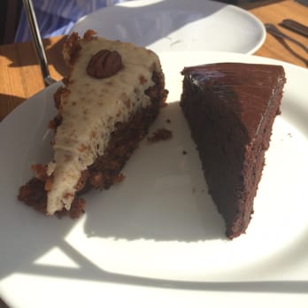 Greenwoods Singel - Carrot and chocolate cake - Breakfast & Brunch Near Me - Amsterdam, New Hampshire Greenwoods Singel - Carrot and chocolate cake - Breakfast & Brunch Near Me - Amsterdam, New Hampshire