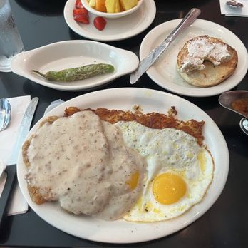 Russell's - Chicken Fried Steak & 2 Eggs - American Near Me - Pasadena, California Russell's - Chicken Fried Steak & 2 Eggs - American Near Me - Pasadena, California