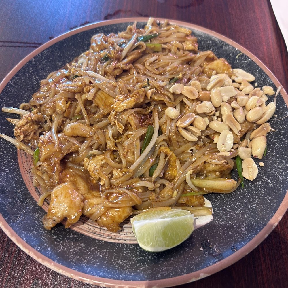 Good Chef Restaurant - Pad Thai Noodle - Asian Fusion Near Me - Miami, Florida Good Chef Restaurant - Pad Thai Noodle - Asian Fusion Near Me - Miami, Florida