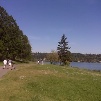 Seward Park Audubon Center - Along the trail - Visitor Centers Near Me - Seattle, Washington Seward Park Audubon Center - Along the trail - Visitor Centers Near Me - Seattle, Washington