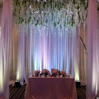 Baccino - Chuppah and head table designs - Party & Event Planning Near Me - Dorval, Quebec