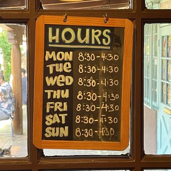 Blackbird Coffee House - Coffee & Tea Near Me - Albuquerque, New Mexico