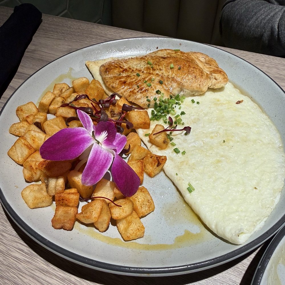 Bistrology - Omelette Chicken French? Fresh? Idr - Coffee & Tea Near Me - Lafayette, Louisiana