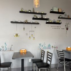 Mr. Champion - Dining. Area