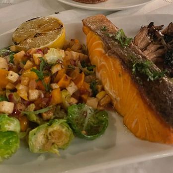 Cara Restaurant - Salmon plate - New American Near Me - Los Angeles, California Cara Restaurant - Salmon plate - New American Near Me - Los Angeles, California