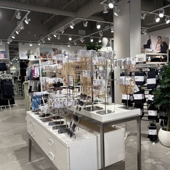 Pennington - Inside view - Women's Clothing Near Me - Calgary, Alberta Pennington - Inside view - Women's Clothing Near Me - Calgary, Alberta
