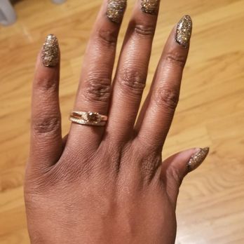 Fivestar Nail and Spa - Why is the SNS all over my cuticle? It's thick, uneven and just looks awful. - Nail Salons Near Me - Lilburn, Georgia