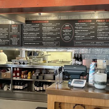 Duckie's Chowder House - Seafood, fried food, salads & sandwiches. Plus more! - Seafood Near Me - Cayucos, California