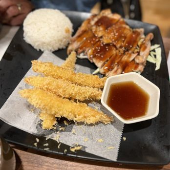 Okini Sushi - Chicken teriyaki and Shrimp Tempura bento box - Japanese Near Me - Pleasant Hill, California