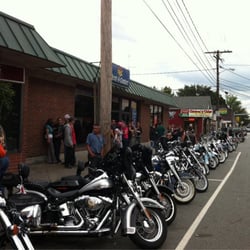 Slade's Food & Spirits - Little ride