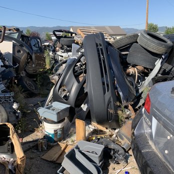 Ultimate Transport 123 - Another photo of the junkyard where the driver dumped my vehicle. - Vehicle Shipping Near Me - Oceanside, New York Ultimate Transport 123 - Another photo of the junkyard where the driver dumped my vehicle. - Vehicle Shipping Near Me - Oceanside, New York