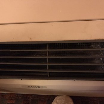 Americas Best Value Inn - Old filthy AC/HEATER. - Hotels Near Me - Dillon, South Carolina