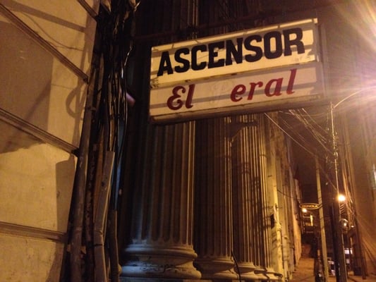 Ascensor El Peral by null