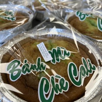 Banh Mi & Che Cali Bakery - Pandan Cake - Bakeries Near Me - Westminster, California Banh Mi & Che Cali Bakery - Pandan Cake - Bakeries Near Me - Westminster, California