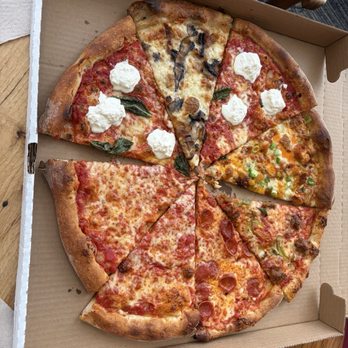 Andy’s Pizza - Tysons - 8 slices make a pie deal - Pizza Near Me - McLean, Virginia Andy’s Pizza - Tysons - 8 slices make a pie deal - Pizza Near Me - McLean, Virginia