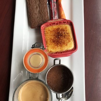Au Métro - Mini dessert sampler - Brasseries Near Me - Paris, 75