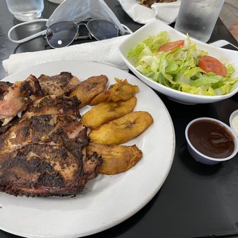 Clive's Cafe - Jerk chicken - Caribbean Near Me - Miami, Florida