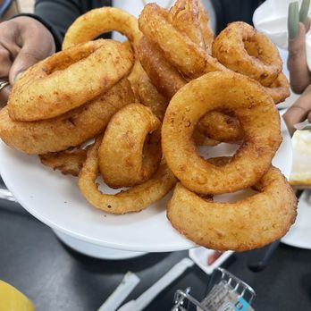 Robert's Restaurant - Perfectly executed onion rings. No slip and not over battered. - Breakfast & Brunch Near Me - Dania, Florida
