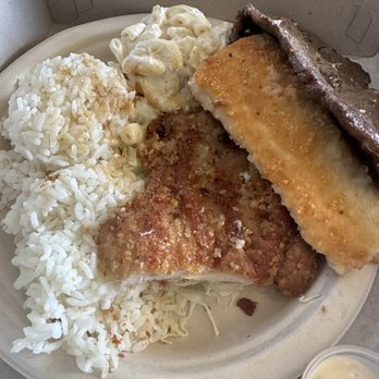 Rainbow Drive-In - Mix Plate - Hawaiian Near Me - Honolulu, Hawaii Rainbow Drive-In - Mix Plate - Hawaiian Near Me - Honolulu, Hawaii