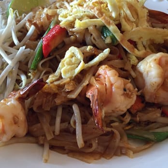 Sakoonthai - Shrimp Pad Thai was decent! - Thai Near Me - Clifton, Virginia