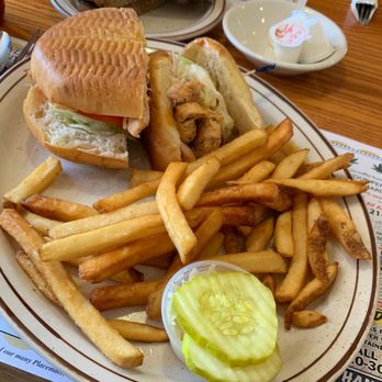 Folcroft Diner - Their version of a grilled chicken sandwich. (Great fries, nice and crisp) - American Near Me - Folcroft, Pennsylvania