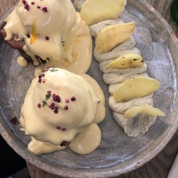 Brunch & Cake - Eggs Benedict - Breakfast & Brunch Near Me - Barcelona, B Brunch & Cake - Eggs Benedict - Breakfast & Brunch Near Me - Barcelona, B