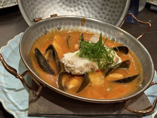 34 Restaurant & Bar by null