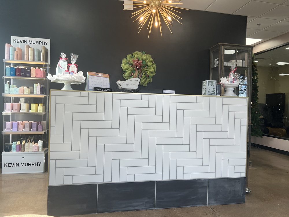 Lure Salon Image