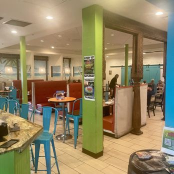 Jerk Hut Restaurant - Dining area - Caribbean Near Me - Tampa, Florida Jerk Hut Restaurant - Dining area - Caribbean Near Me - Tampa, Florida