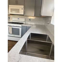 I am so in love with my Quartz countertop. I am so in love with my Quartz countertop.