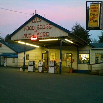Hamlet Quick Stop - Hamlet Quick Stop: front, street sign - Convenience Stores Near Me - Seaside, Oregon
