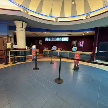 AMC Mayfair Mall 18 - lobby - Cinema Near Me - Wauwatosa, Wisconsin AMC Mayfair Mall 18 - lobby - Cinema Near Me - Wauwatosa, Wisconsin
