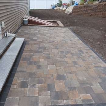 Fernandez Landscaping - Landscaping Near Me - Waltham, Massachusetts