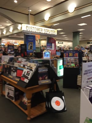 Barnes & Noble by null