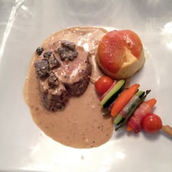 Filet de veau aux morilles et sa brochettes de petits légumes